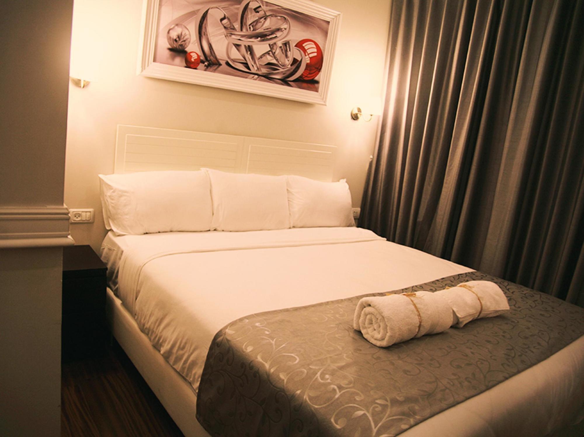 Lenis Hotel Tel Aviv Bagian luar foto