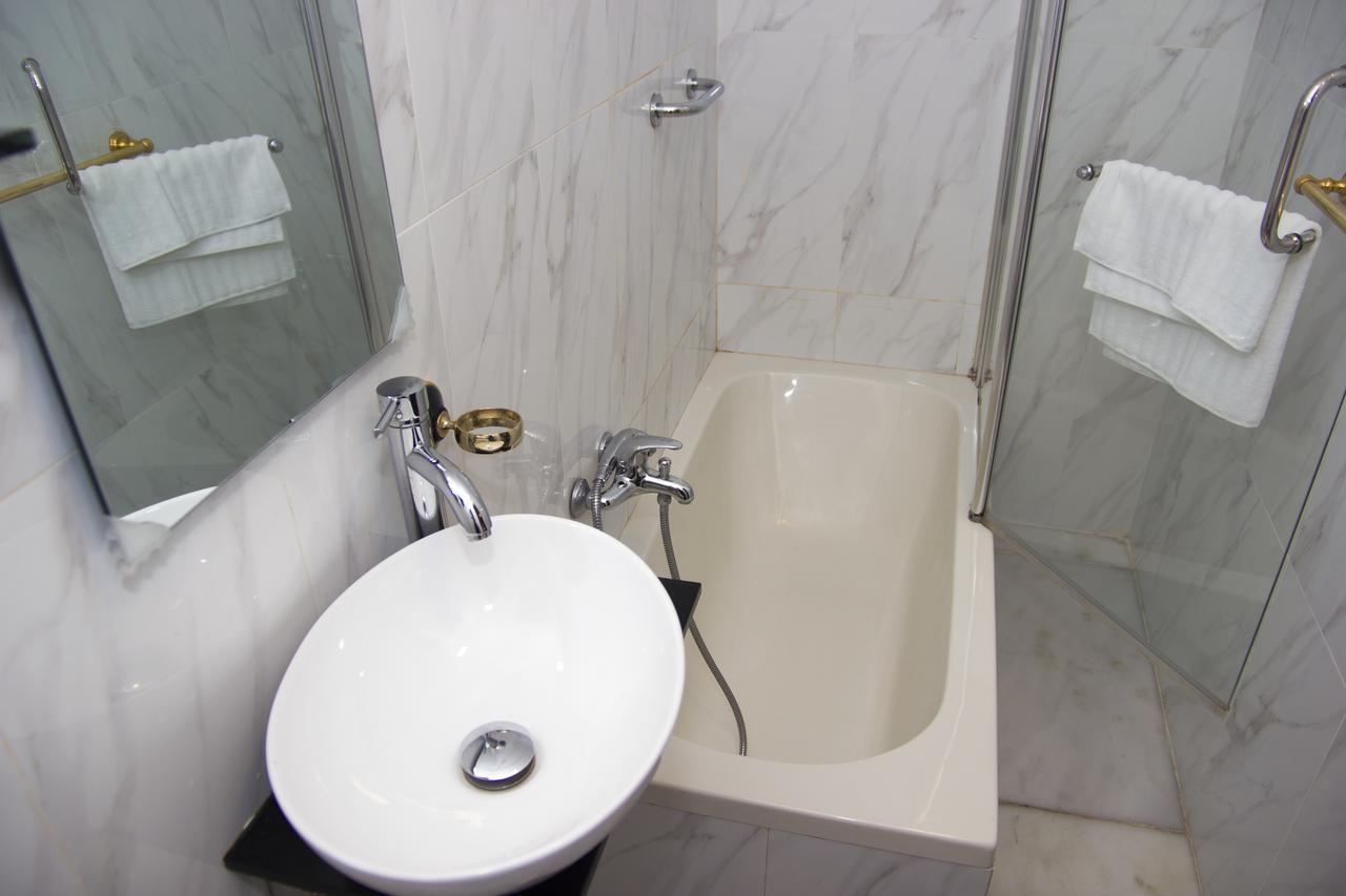 Lenis Hotel Tel Aviv Bagian luar foto
