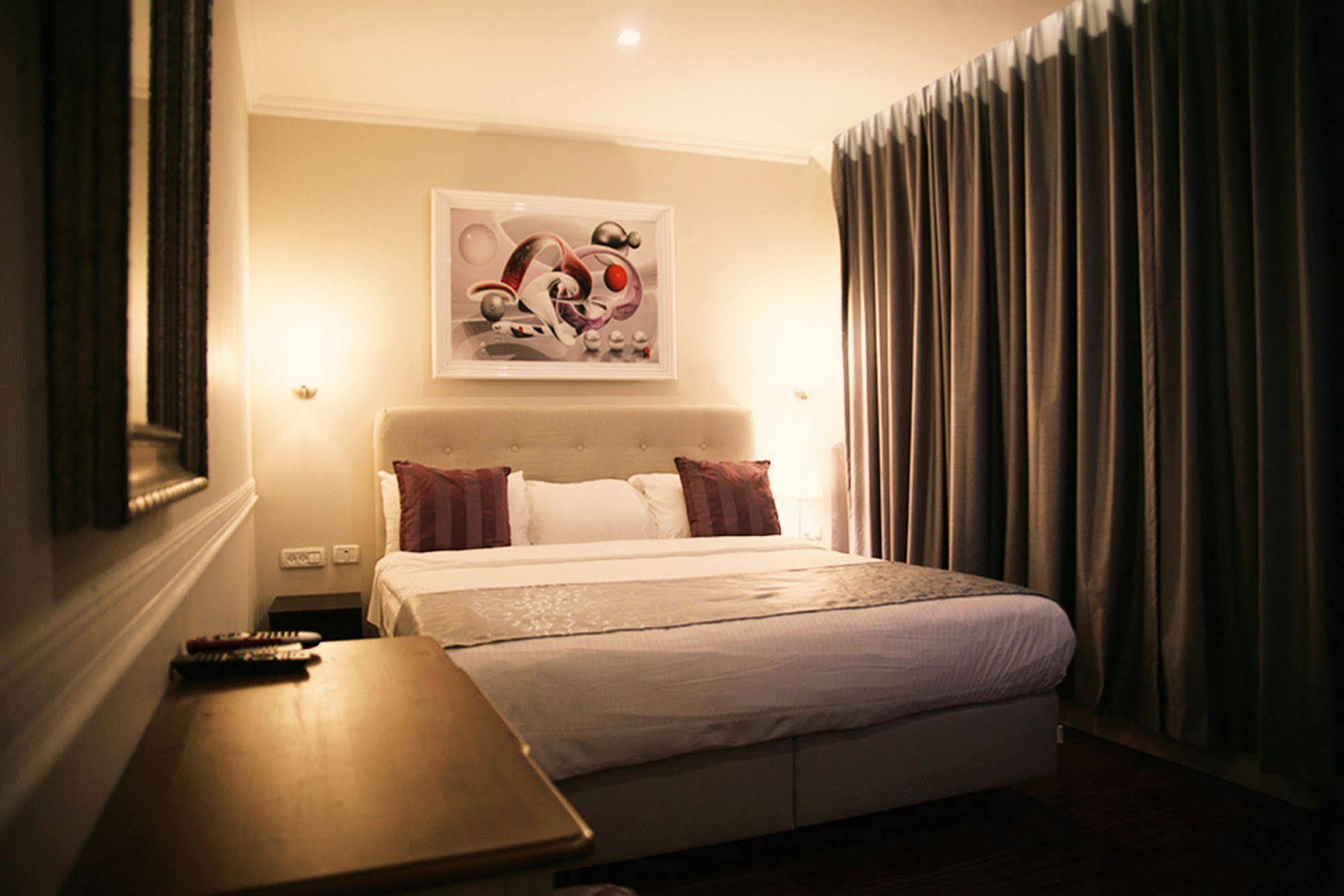Lenis Hotel Tel Aviv Bagian luar foto