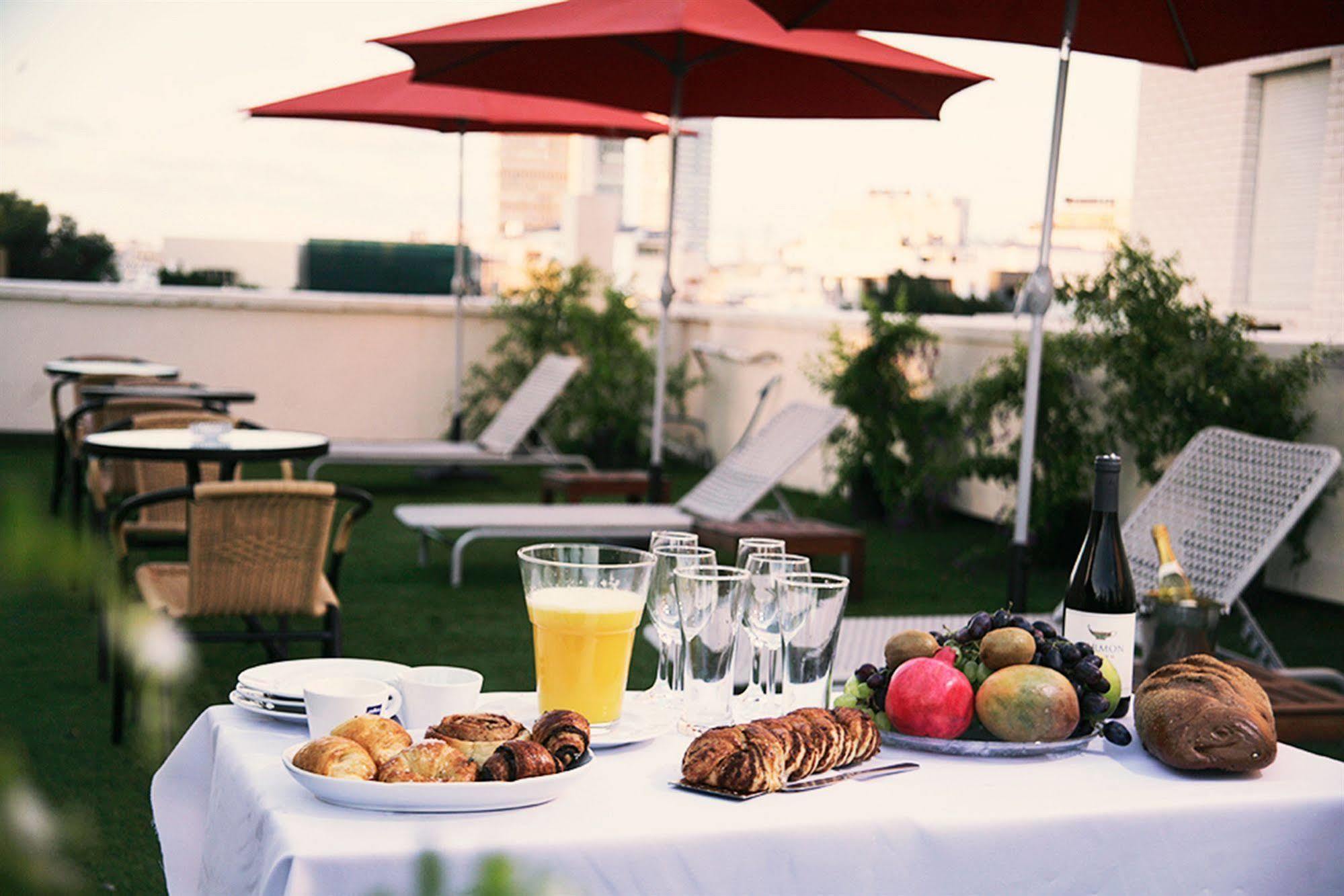 Lenis Hotel Tel Aviv Bagian luar foto